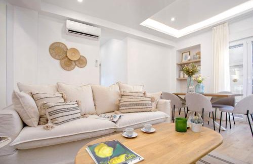 Ensanche Centro Appartement | Genteel Home Teatro Soho