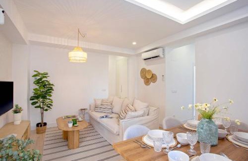 Ensanche Centro Appartement | Genteel Home Teatro Soho