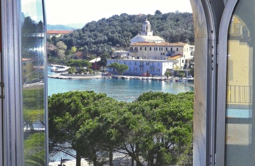 Le Grazie Appartement | Doux grenier avec terrasses au centre du golfe des Poètes Le Grazie Portovenere
