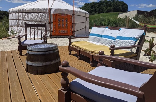 Saint-Colomb-de-Lauzun Cabine | Genuine Mongolian Yurt with outdoor kitchen,shower and 10m x 4.2m POOL