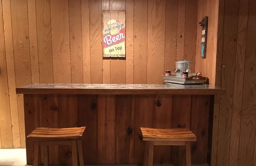 Elk Lake Cabine | Véritable cabane en rondins sur le lac Thompson