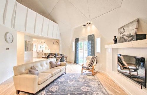 Eatonville Maison | Geodesic Dome House with Scenic Views and Hot Tub