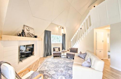 Eatonville Maison | Geodesic Dome House with Scenic Views and Hot Tub