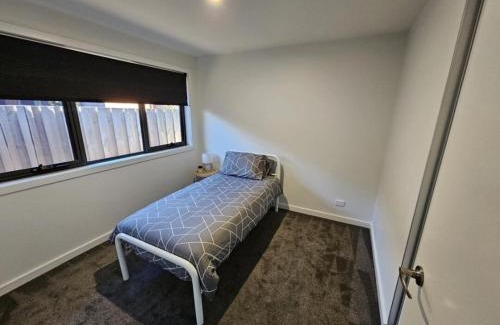 George Town Appartement | George Town Villa - Outdoor Alfresco - aircon FREE WIFI - Central location near MTB Trails