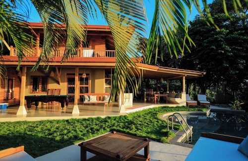 Mal Pais Villa | Georgeous 3 bedroom villa ocean & sunset views only 5 minutes from Santa Teresa