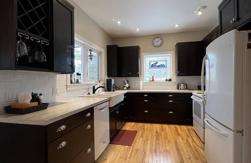 Georgetown Maison | Georgetown Oasis near Golf Courses & Provincial Park