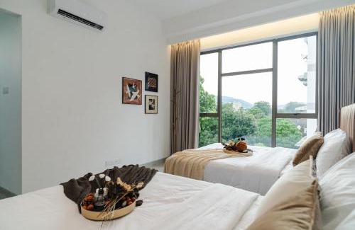 George Town Maison | Georgetown Modern Brown-Colored KTV 5BR 18pax H