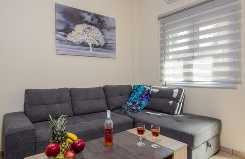 Pyrgos Psilonerou Appartement | Georgia's Apartment No2