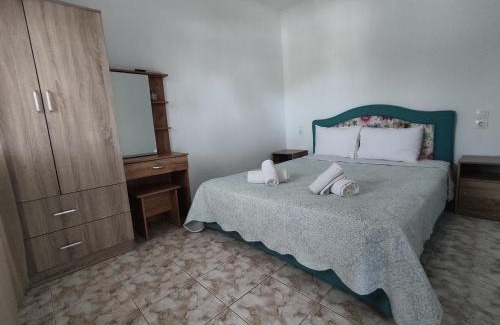 Anaxos Maison | Georgia's beach house