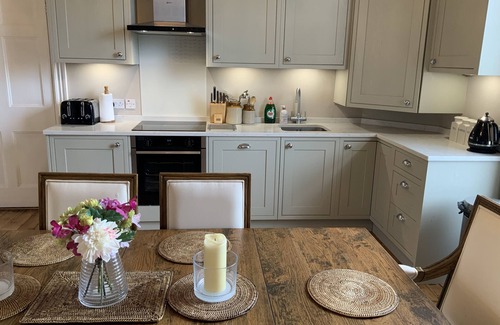 Bath Appartement | GEORGIAN 3 BEDROOM FLAT WITH LARGE SUPER KING BEDS, GREAT LOCATION BATH