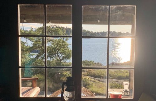 The Archipelago Cottage | Georgian Bay Private island, unique authentic log cabin
