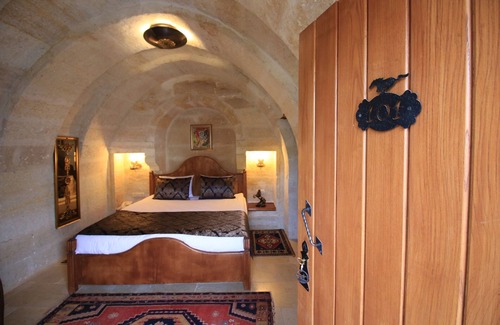 Urgup Lit Et Petit-Déjeuner | Georgios Cave Suites