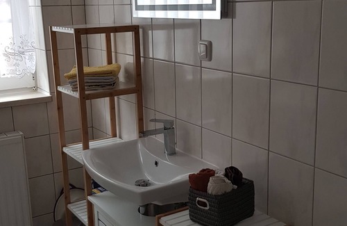 Mansfeld Appartement | Geräumige Ferienwohnung in Biesenrode. Erholung in Ruhiger,ländlicher Lage.wlan