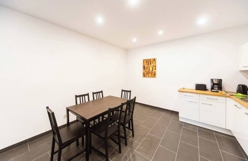 Plochingen Appartement | Geräumige Wohnung für bis zu 8 Gäste