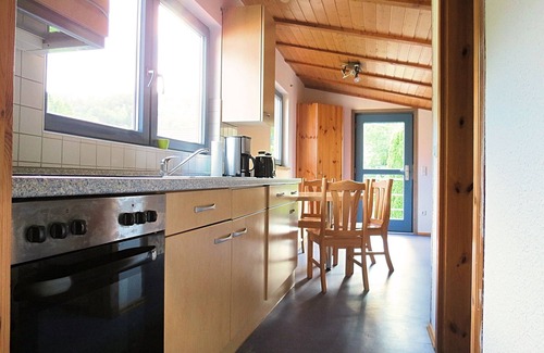 Bad Wildungen Maison | Geräumiges Ferienhaus im Kellerwal mit Terrasse
