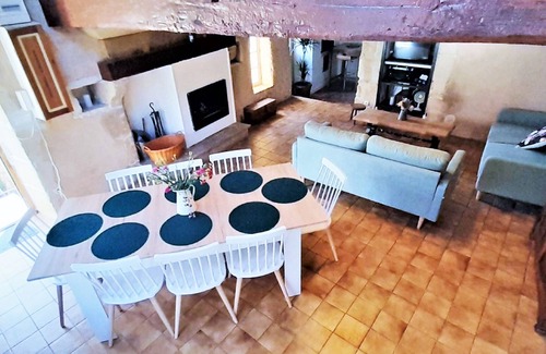 Breugnon Maison | Maison de vacances spacieuse avec jardin