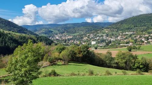 Bourg-Argental Lit Et Petit-Déjeuner | Gerlande