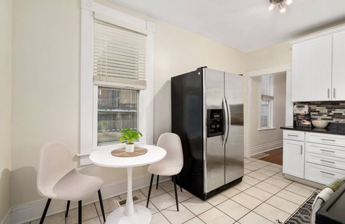 Downtown Columbus Maison | German Village Cottage - 2BR 2BA Home with Patio
