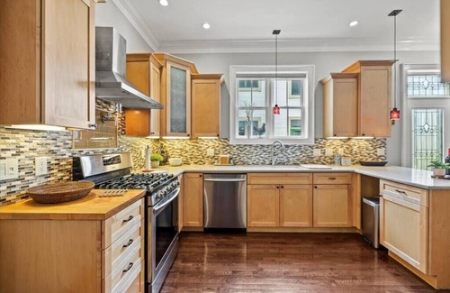 Merion Village Maison | German Village Large & Luxurious