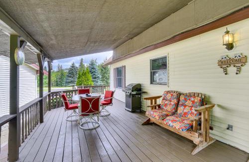 Germfask Maison | Germfask Home with Fire Pit, Grill and Yard Games!