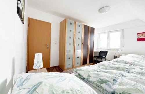 Steinfeld Appartement | Gesamte Oberwohnung 3 Betten 2 Schlafzimmer