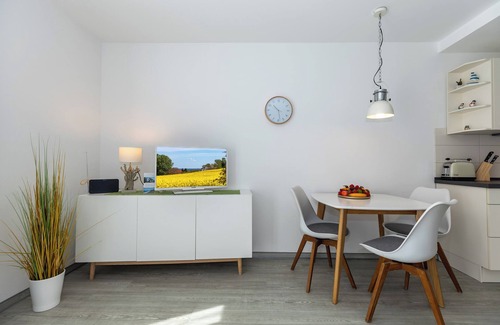 Alt Gaarz Appartement | Geschmackvoll und Hochwertig - Ferienwohnung Ostseeluft