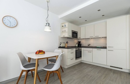 Alt Gaarz Appartement | Geschmackvoll und Hochwertig - Ferienwohnung Ostseeluft