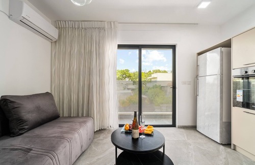 Gesher HaZiv Appartement | Gesher Haziv Peaceful Modern Stay