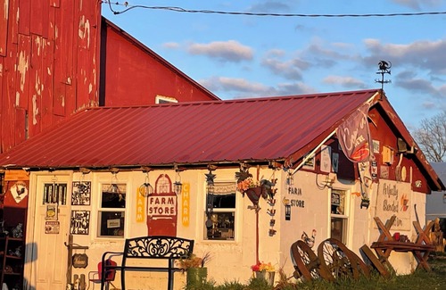 Farmersville Station Maison | Get away from it all at one of Western New York’s best farm stays.
