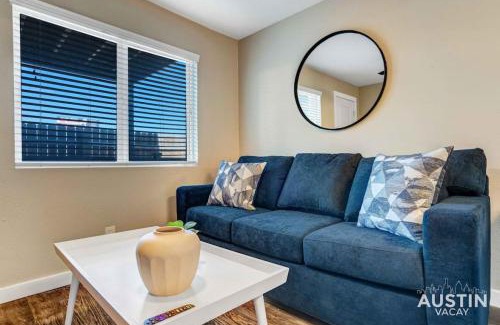Hancock Appartement | Get Comfy Memory Foam Beds and Tub in Central ATX