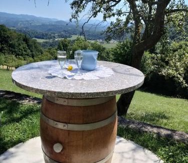 Bostanj Maison | Getaway "At the three lights"