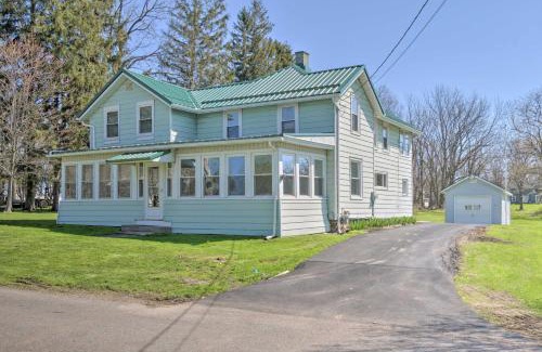 Sodus Point Maison | Getaway in Sodus Point with Private Yard