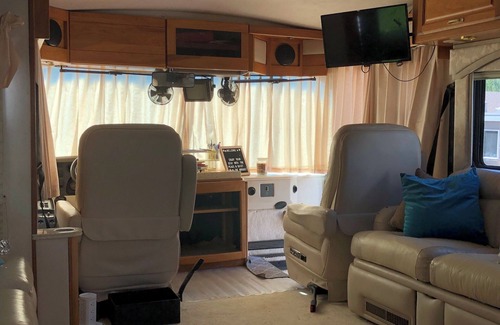 Bosque Farms Maison | Getaway in the Bosque Cozy RV in Charming Bosque Farms
