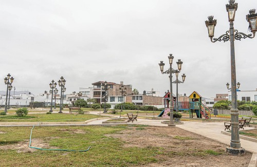Chorrillos Cabine | Getaway to a cabin by the beach.