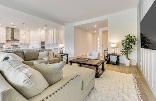 Avondale Maison | Getaway w/ Fenced Yard: 4 Mi to Phoenix Raceway