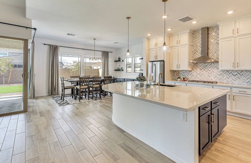 Avondale Maison | Getaway w/ Fenced Yard: 4 Mi to Phoenix Raceway