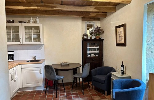 Urval Appartement | Gezellig Appartement in Charmant Gerenoveerde 200 Jaar Oude Duiventoren!