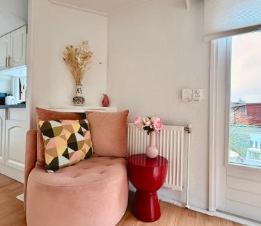 Erm Maison | Gezellig chalet met 2 slaapkamers en zicht op het water