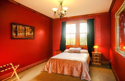 Granity Cabine | Ghost Lodge Granity Hot Tub on The Beach Sleeps upto 14 People Pet Friendly