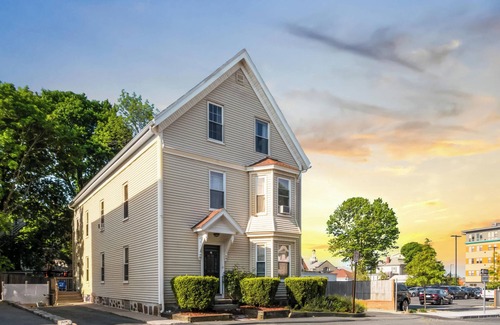 Beverly Copropriété | *Vibrant Downtown 2BR|Salem+Beverly| Halloween