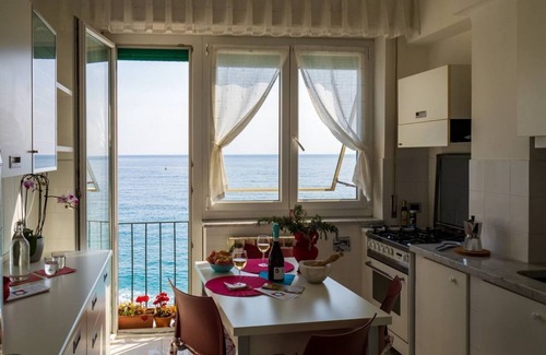 Cinque Terre Appartement | Giaella Sea View Apartment