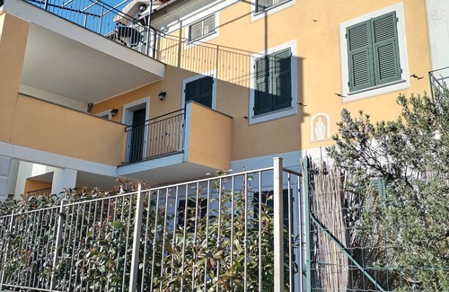 Bezzo Appartement | Gian's House