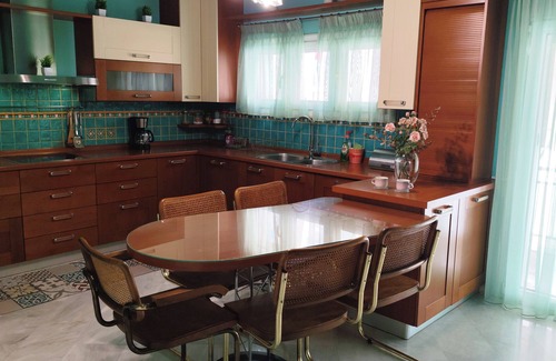 Volos City Centre Appartement | Vintage Volos Spacious Penthouse for 4 by MPS