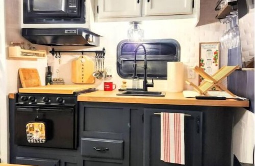 Redway Maison | Giant Grove RV Escape