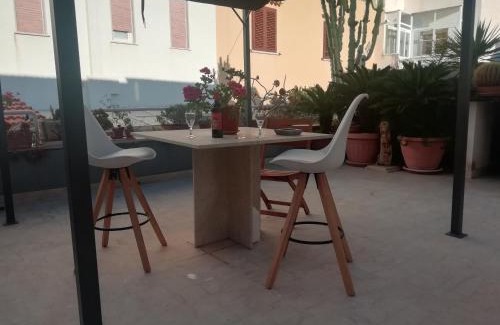 Casa Santa Appartement | GIARDINO FIORITO 2 WI-FI BICI Free