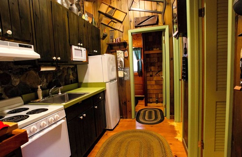 Eagle Bay Maison | Gibbs Cottage