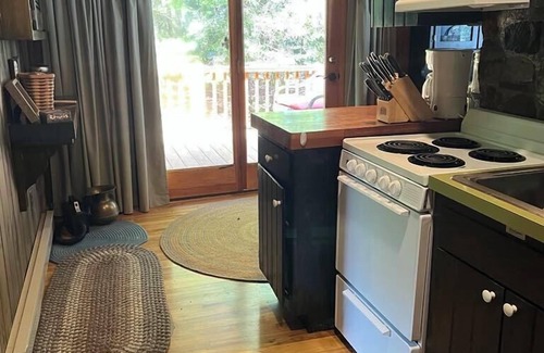 Eagle Bay Maison | Gibbs Cottage