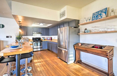 Gig Harbor Maison | Gig Harbor House w/ Private Beach + Views!