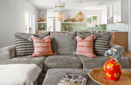 Spring Meadows Maison | AtHome+1 Stay | Stunning Home | Family Friendly