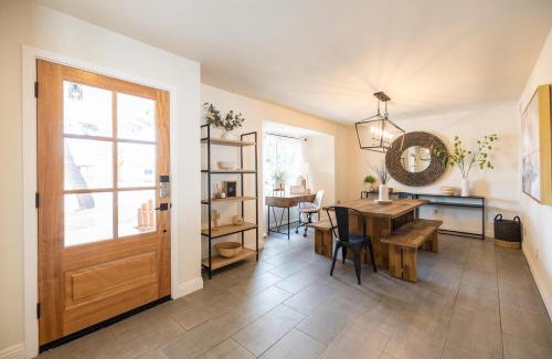 Gilbert Maison | Gilbert East Laurel